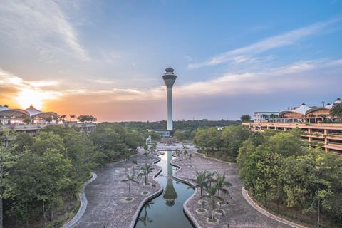 Kuala,Lumpur,International,Airport,(klia),Control,Tower,And,Its,Park