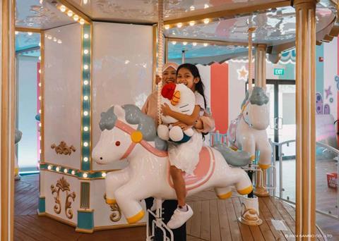 spin-on-rides-with-favourite-sanrio-characters_7by5
