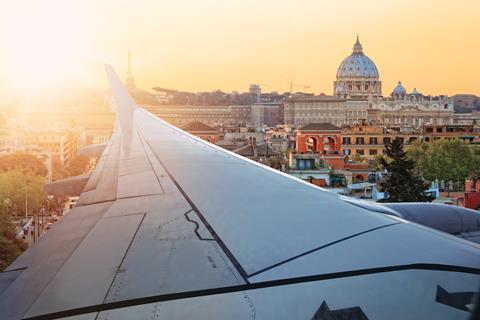 Travel,By,Plane,To,Rome