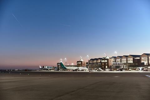 VCE apron 2