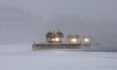 Gatwick Snow Vehicles in Use (1)