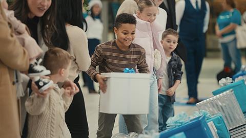 WestJet_ChristmasMiracle_ParentsWishlist_KeyVisual_Hero2_768x432