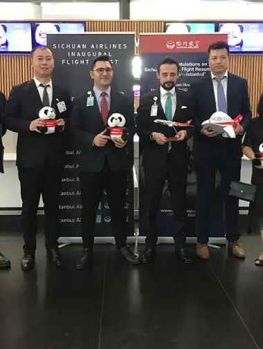 sichuan-airlines-380x505px (1)