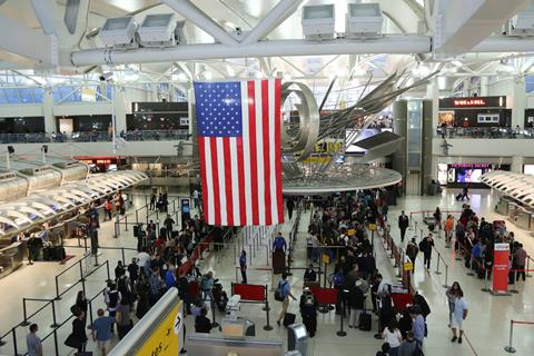 New,York,-,May,22,,2015:,Inside,Of,Terminal,1